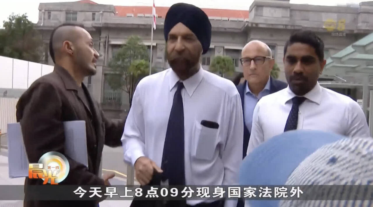 涉贪污被调查的部长易华仁出现在国家法院- 8world