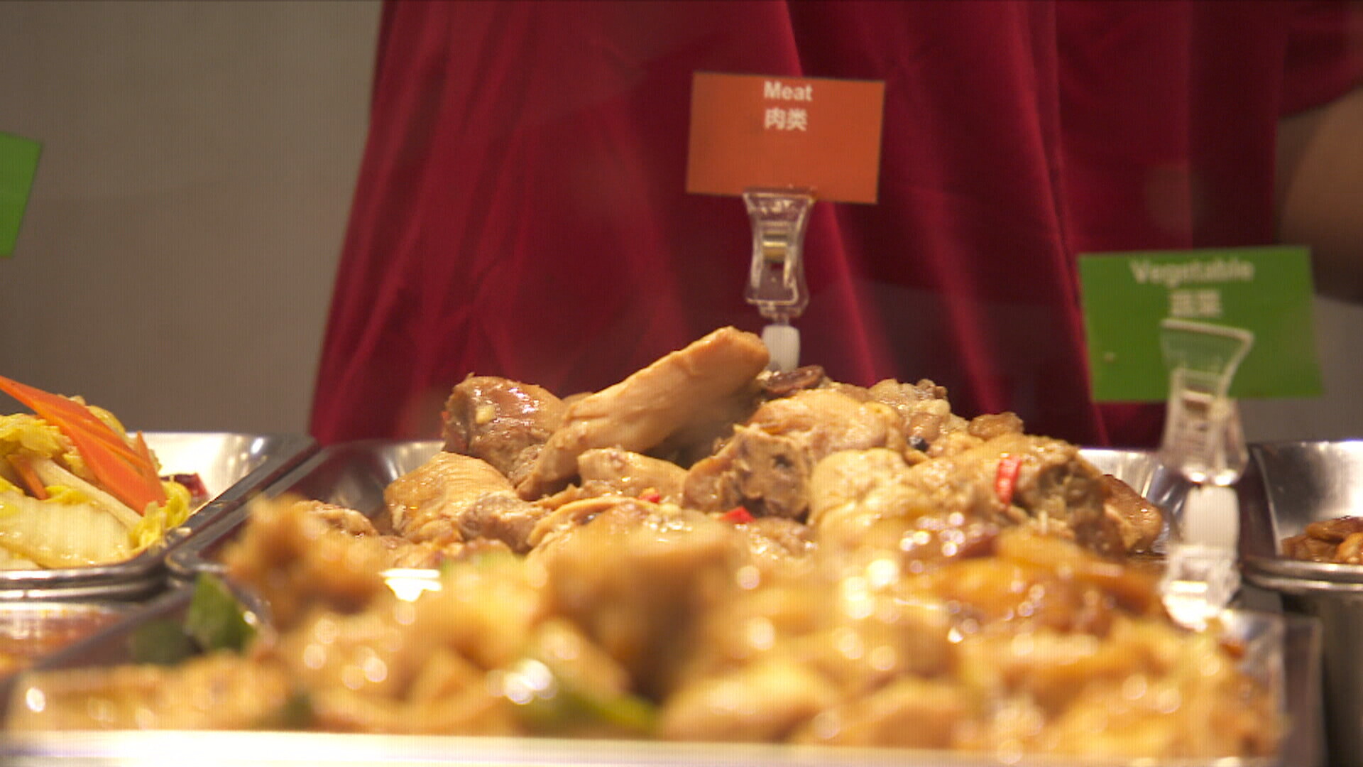 狮城有约 | 菜饭收费透明化 一肉两菜超过4元算贵吗？