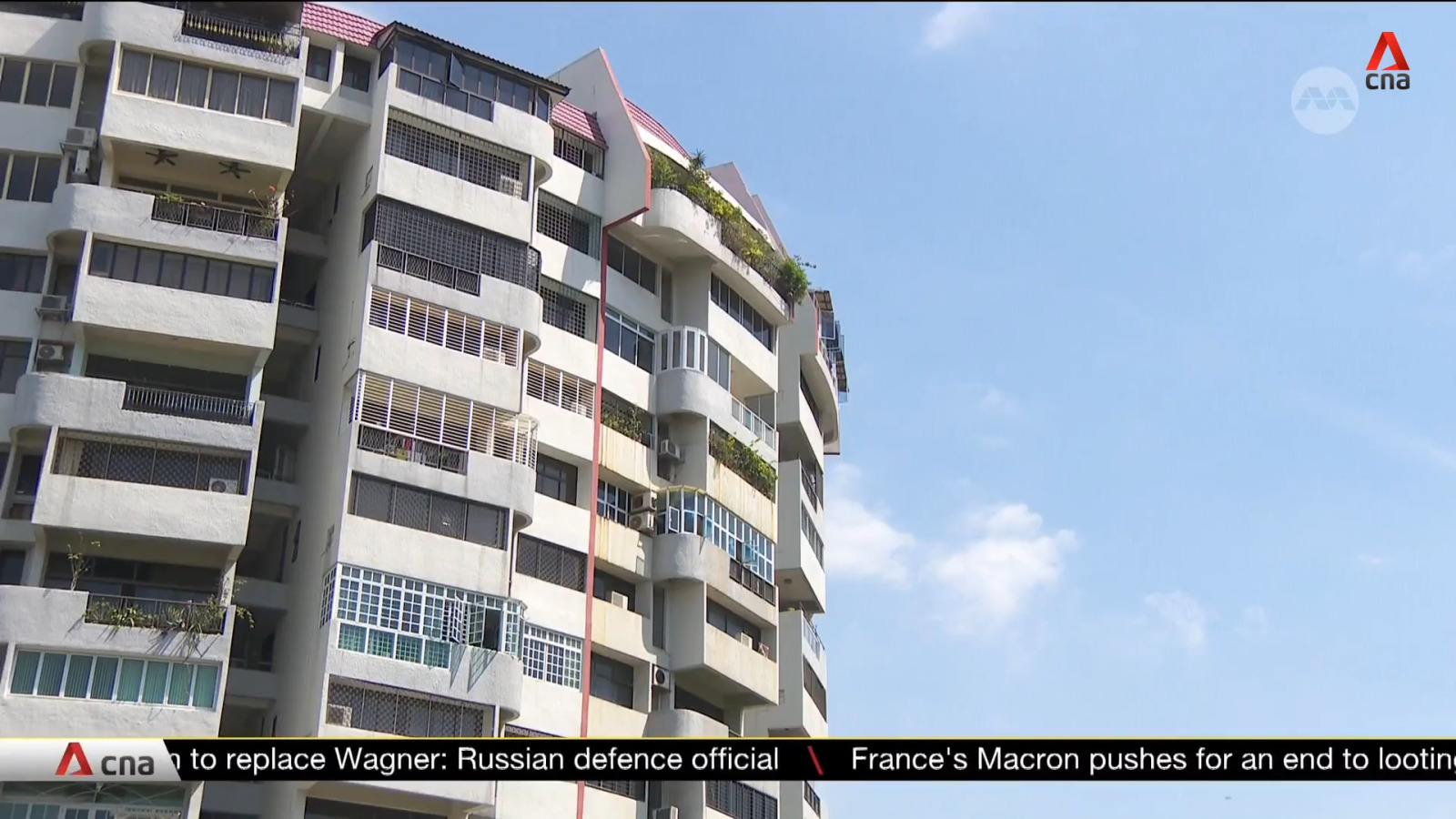 Singapore private home prices fall for first time in three years: URA flash  estimates | Video